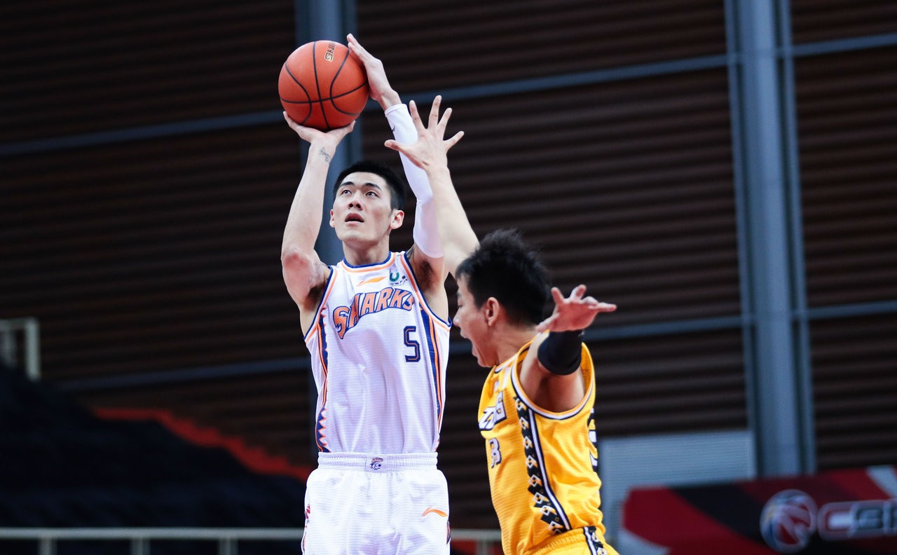 米兰百家乐-两队领袖对决,内战场面十分激烈,胜负难料