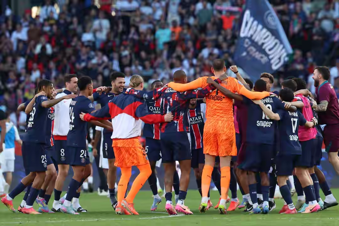 ac米兰下载-包含巴黎圣日耳曼战平莱比锡，稳坐小组首位的词条