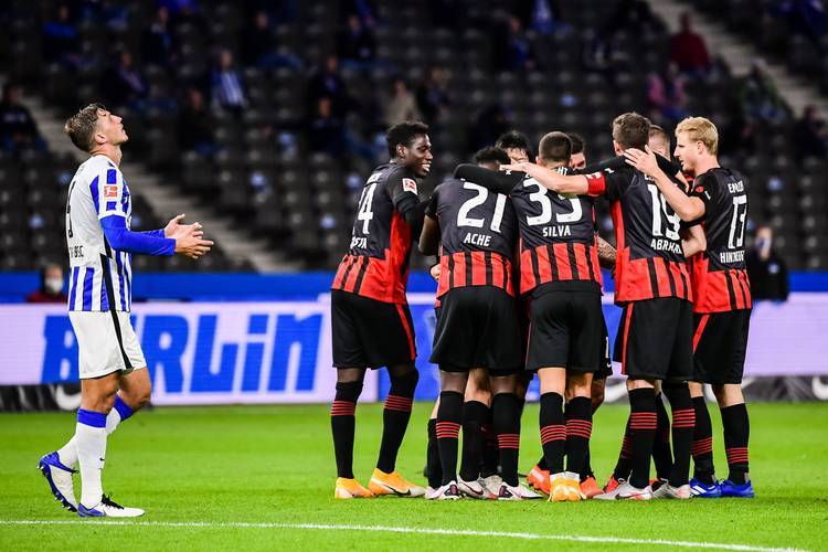 法兰克福主场轻取对手,冲击欧冠资格的简单介绍 法兰克福主场轻取对手,冲击欧冠资格的简单介绍