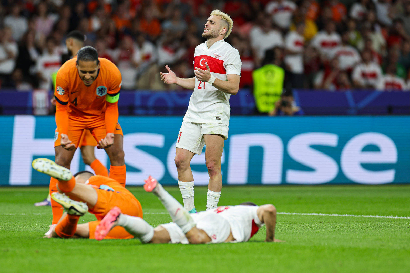 关于瑞典艰难击败克罗地亚，晋级欧洲杯的信息