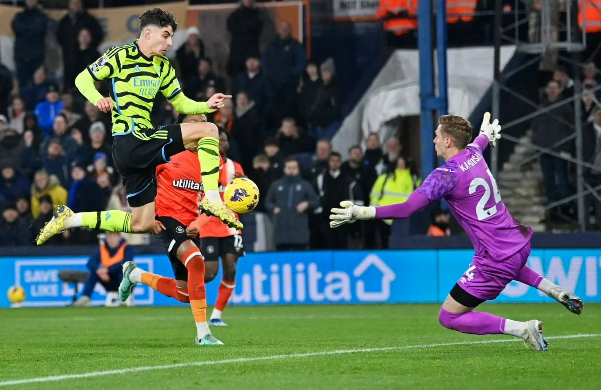 米兰-阿森纳遭遇逆转惨淡出局的简单介绍