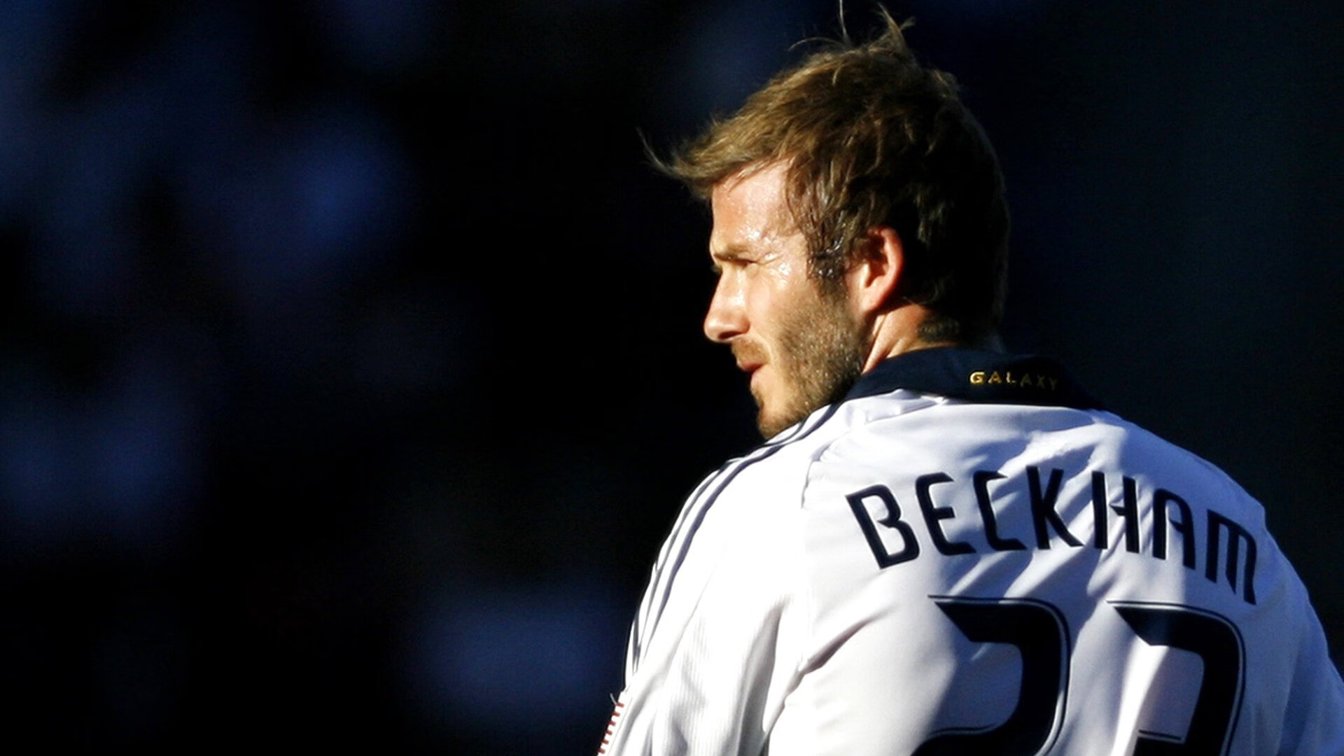 米兰体育app-东方力量与西方主宰，山西队正面击溃魔术，浓眉在NBA季后赛接管比赛的双重启示