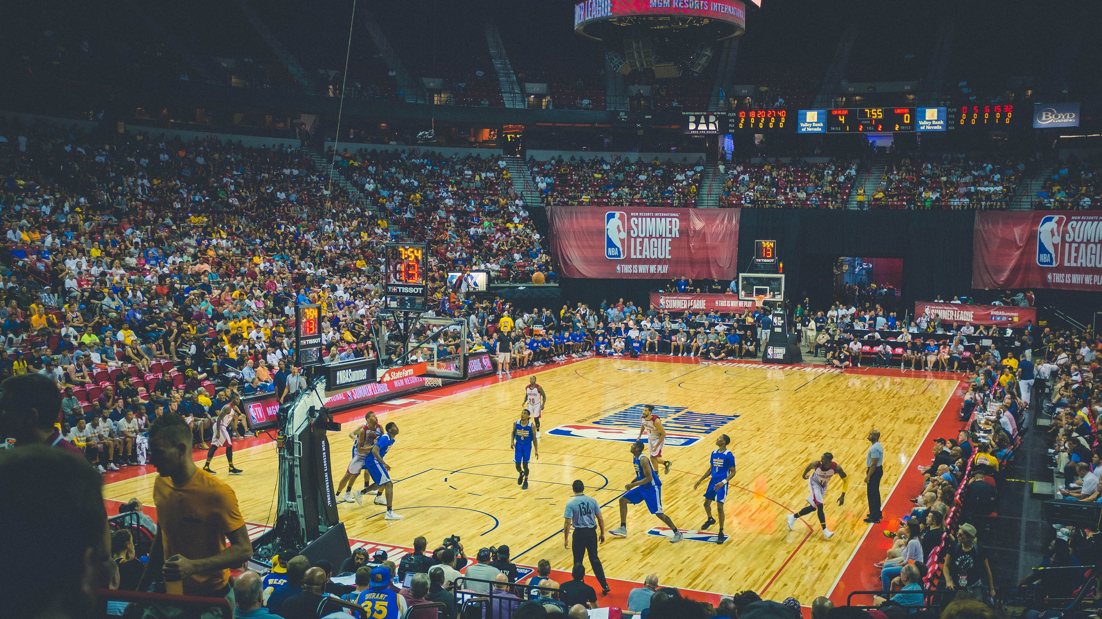 森林狼对阵新疆队，福克斯硬仗之王的证明之战