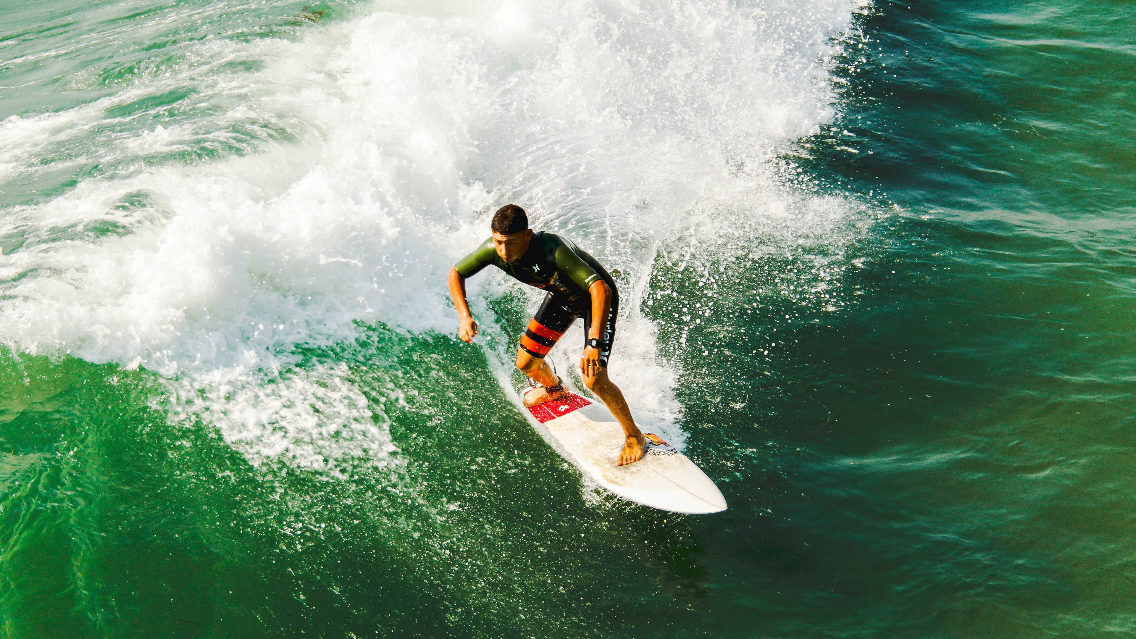 王皓状态火热助法国队轻取韩国队，展现团队唯一性光芒